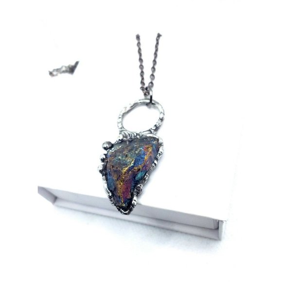 Chalcopyrite crystal Necklace - Picture 2 of 12